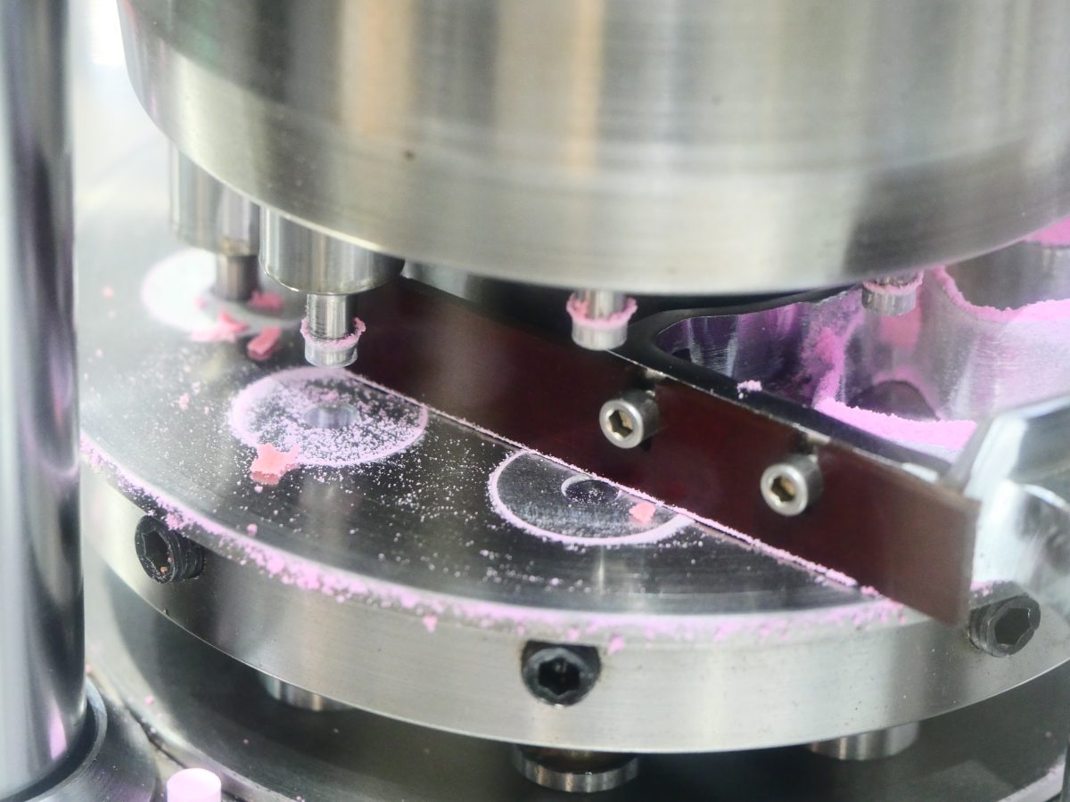 Pharmaceutical industry Machine